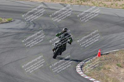 media/Apr-20-2025-AHRMA (Sun) [[393a79c373]]/Race/group 10 early race/Turn 4b/